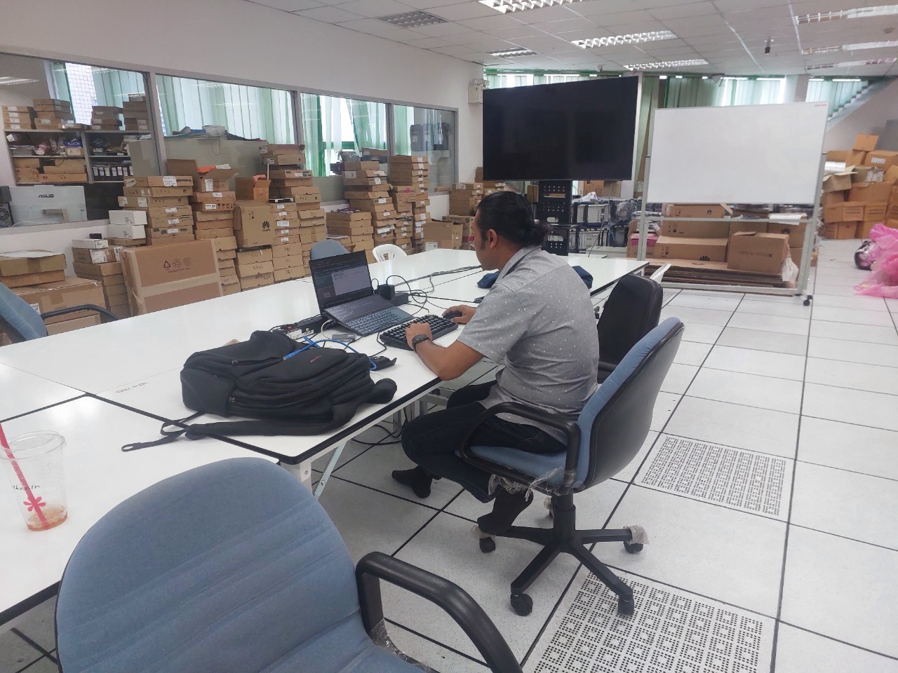 Server Network - Slide 7